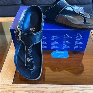 Birkenstock Black Gizeh Croc-Embossed Leather Thong Sandal - women’s size 39
